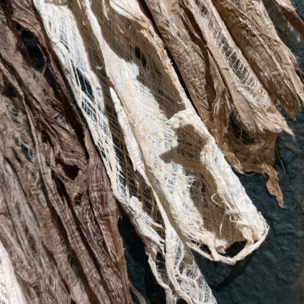 Handmade Minimalist Bark Wall Art - Imagen 2