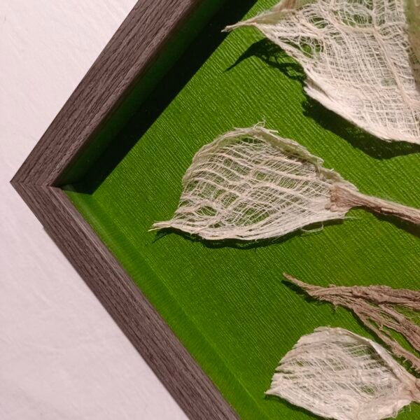 ⁦Tree Bark 3D Horseshoe Lotus Wall Art⁩ - الصورة ⁦4⁩