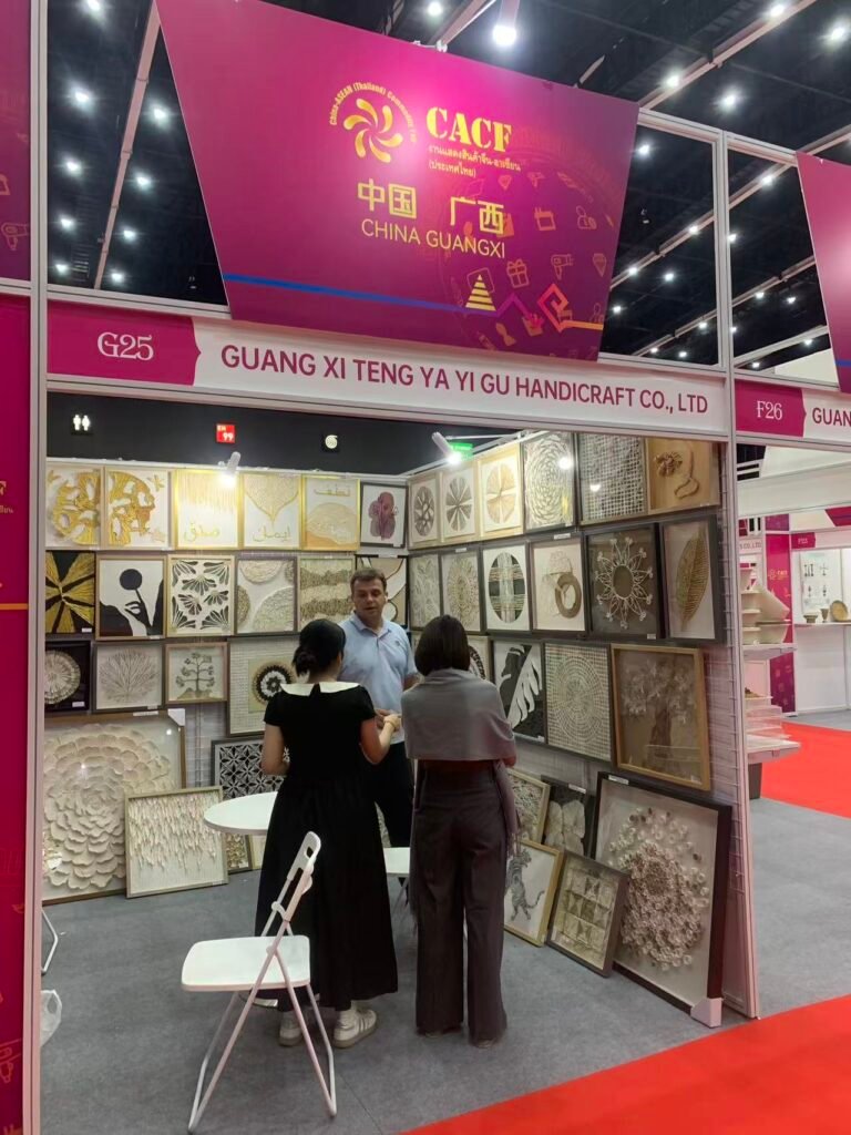 Talk to visiting customers at the booth